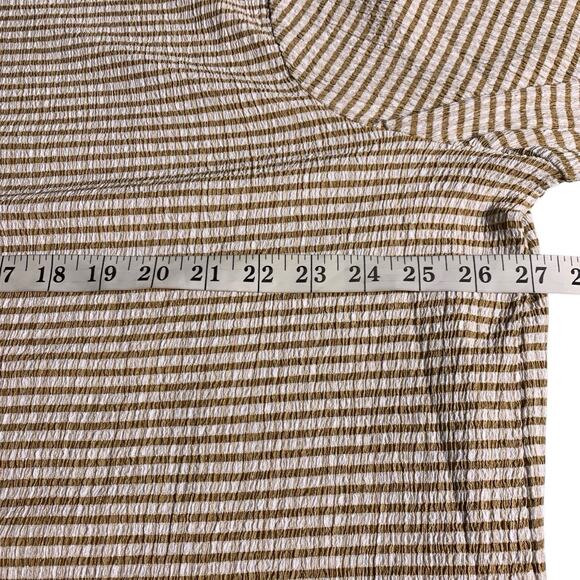 Chico's Top NWT Size 4 (2x) Textured Crinkle Striped Boat Neck Mocha Latte - Picture 7 of 8